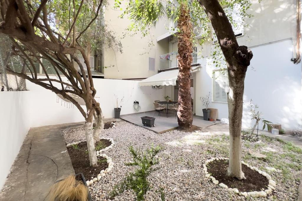 Luxury Studio With Garden Next To Acropolis Athens Exterior photo